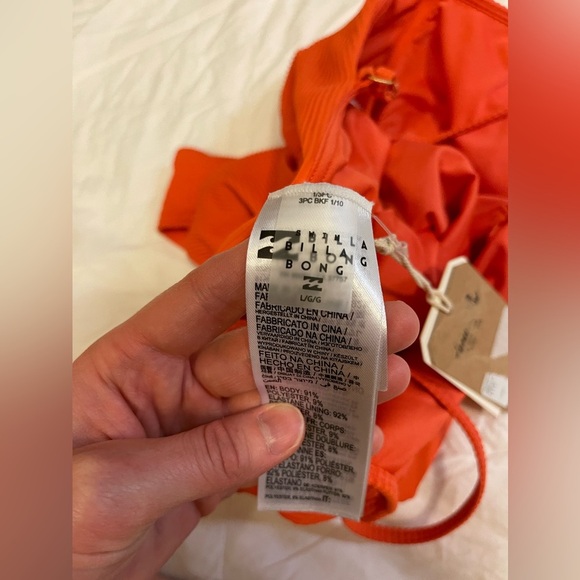 NWT Billabong Ribbed one Piece Orange - Picture 6 of 6
